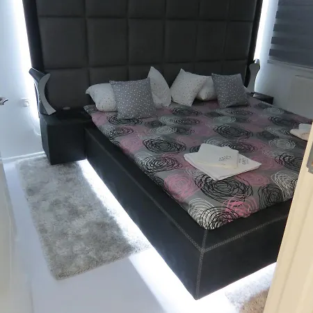 Grey Apartment *